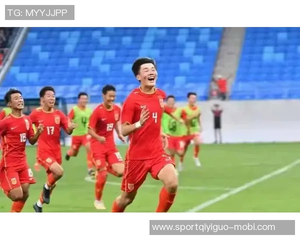 国足U16对朝鲜比赛中体能透支明显边路传球手短缺成制约因素